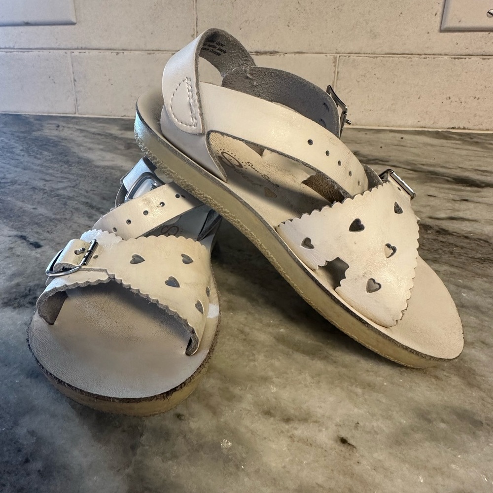 White Sun-Sans Sweetheart size 9